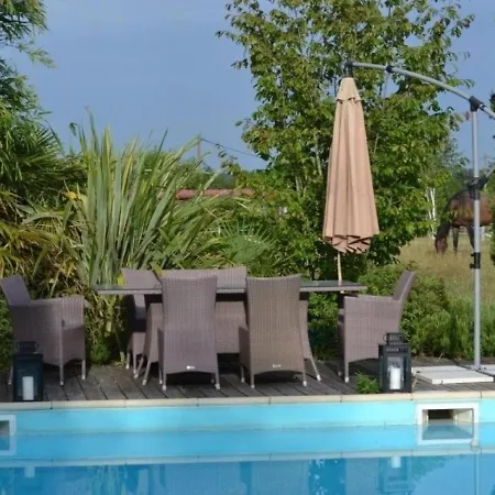 Prázdninový dům House Insolite Domaine Garros Mirande (Gers)